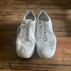 Nike Flyknit Air Max 90